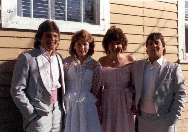 Prom group pic 85